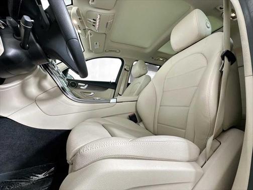 2019 Mercedes-Benz GLC 300 Base