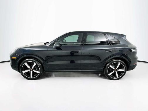CHROMITE BLK ME 2026 Porsche Cayenne Cayenne
