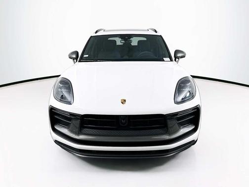 WHT 2026 Porsche Macan T
