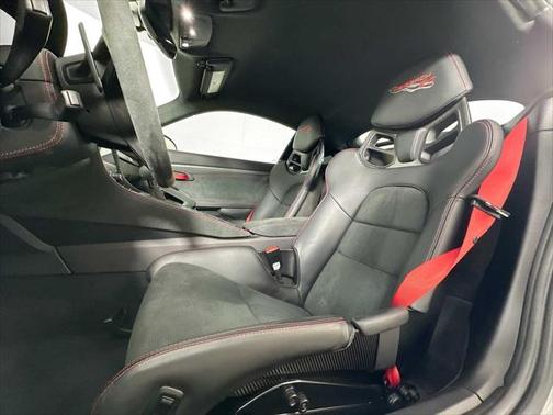 2024 Porsche 718 Cayman GT4 RS