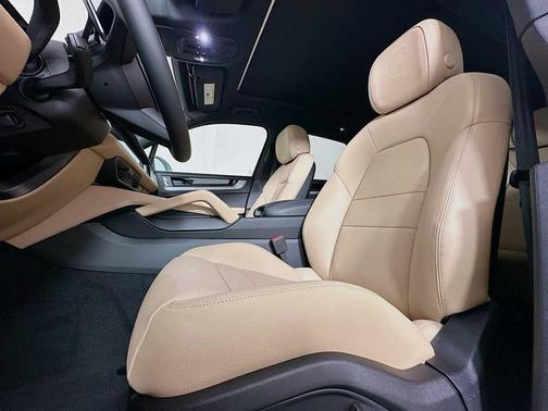 2026 Porsche Cayenne Cayenne S E-Hybrid