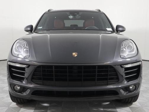 Photo 2 of 29 of 2018 Porsche Macan S