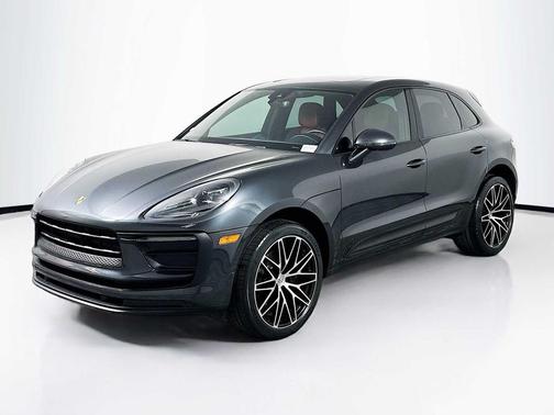 2022 Porsche Macan AWD