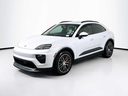 2025 Porsche Macan 4S