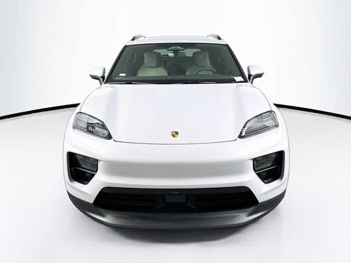 ICE GRY MET 2026 Porsche Macan Macan Electric 4