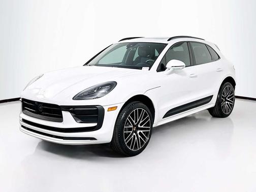 2026 Porsche Macan AWD