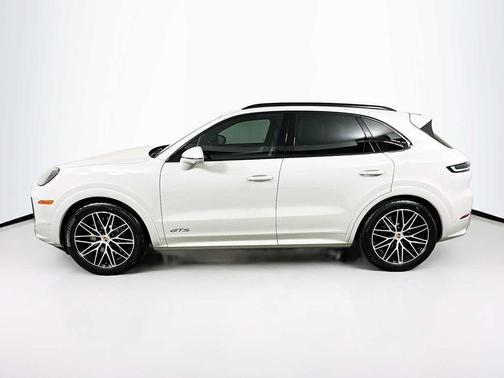 2026 Porsche Cayenne GTS