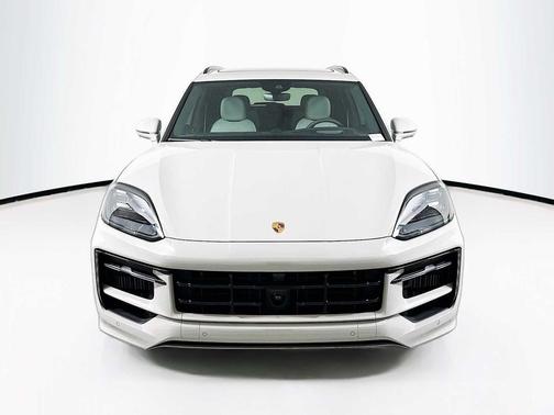 2026 Porsche Cayenne GTS