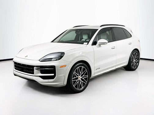 2026 Porsche Cayenne GTS