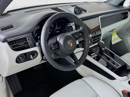 2026 Porsche Macan GTS