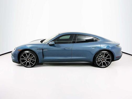 PALE BLU MET 2026 Porsche Taycan