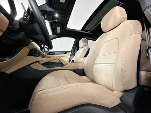 2024 Porsche Cayenne AWD