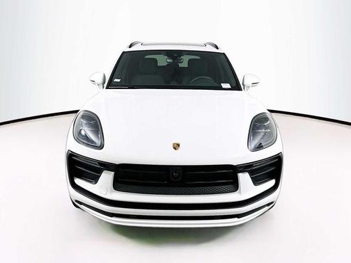 WHT 2026 Porsche Macan Macan