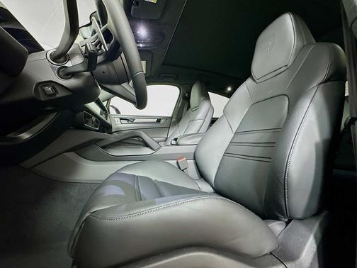 2026 Porsche Cayenne GTS