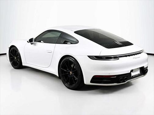 2021 Porsche 911 Carrera