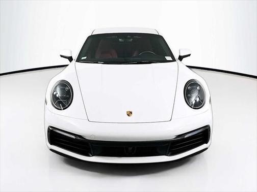 2021 Porsche 911 Carrera