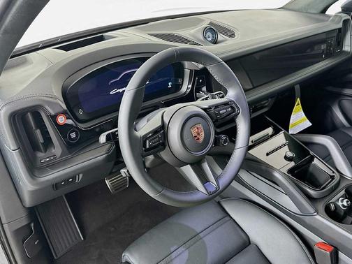 VANADIUM GRY ME 2026 Porsche Cayenne GTS