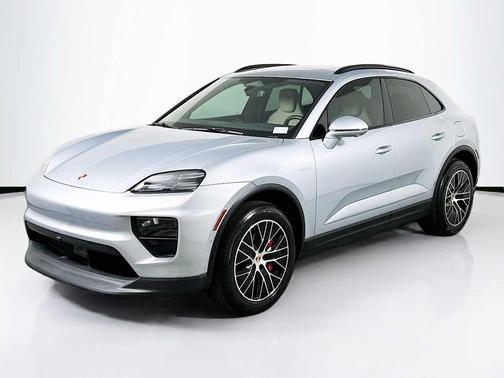 2025 Porsche Macan 4S