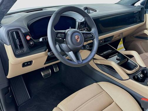 2026 Porsche Cayenne GTS