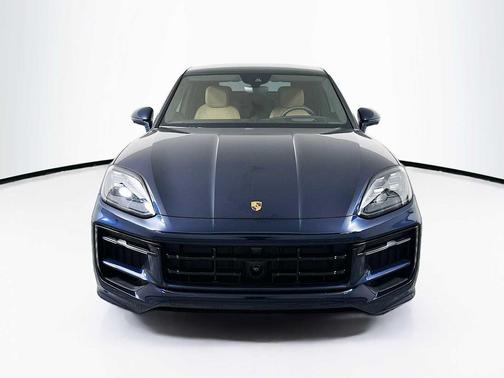 2026 Porsche Cayenne GTS