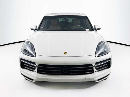 2023 Porsche Cayenne Platinum Edition