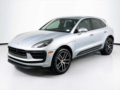 2025 Porsche Macan Base