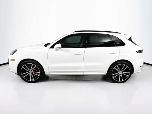 WHT 2026 Porsche Cayenne S