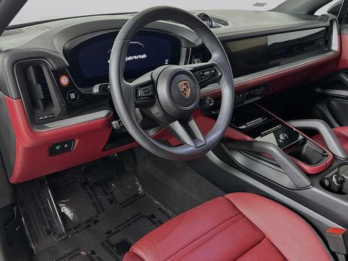 Quartzite Grey Metallic 2024 Porsche Cayenne Cayenne