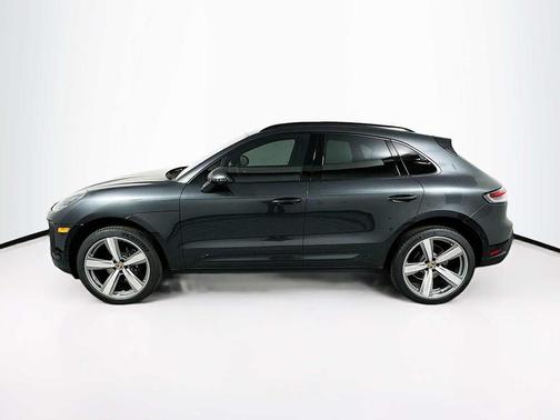 2026 Porsche Macan AWD