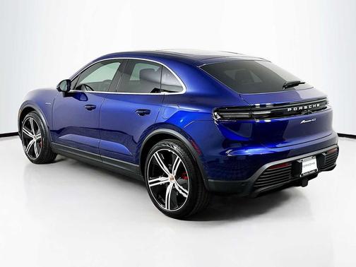 2025 Porsche Macan 4S