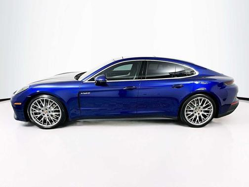 2026 Porsche Panamera 4 E-Hybrid