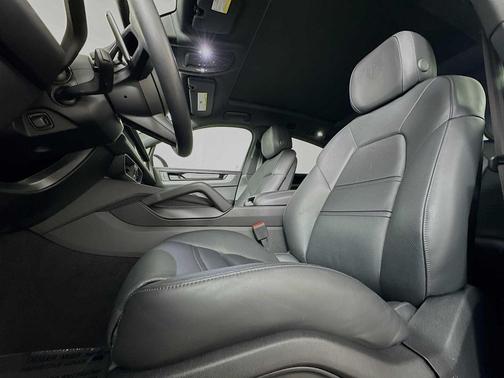 2024 Porsche Cayenne Cayenne
