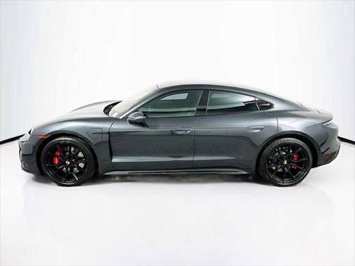 2022 Porsche Taycan GTS
