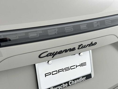 2022 Porsche Cayenne Turbo