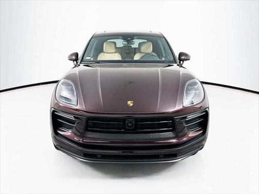 2023 Porsche Macan Base