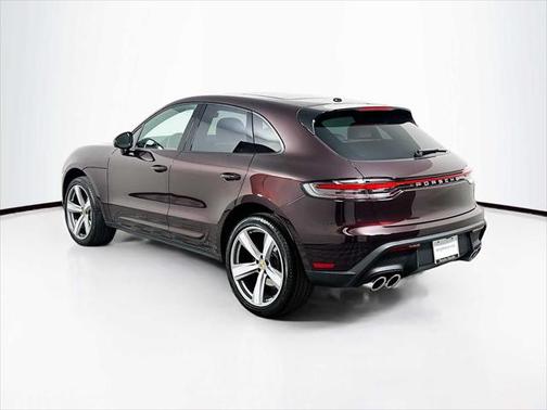 2023 Porsche Macan Base