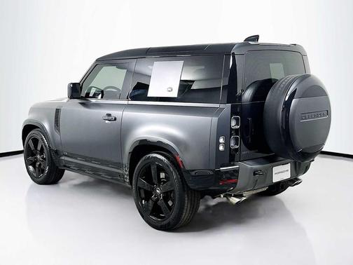 2024 Land Rover Defender 90 P525 Carpathian Edition