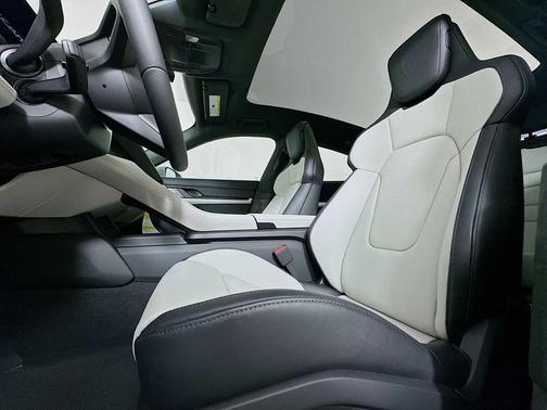 2025 Porsche Taycan GTS