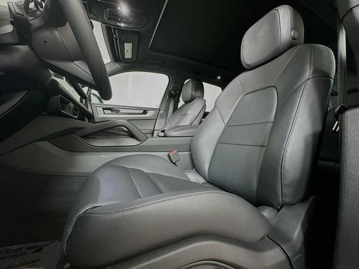 2025 Porsche Cayenne Cayenne