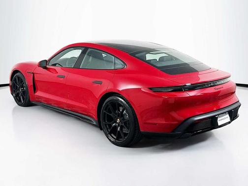 2025 Porsche Taycan RWD