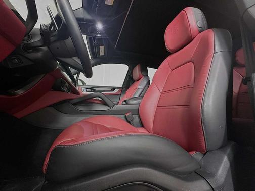 2025 Porsche Cayenne Cayenne
