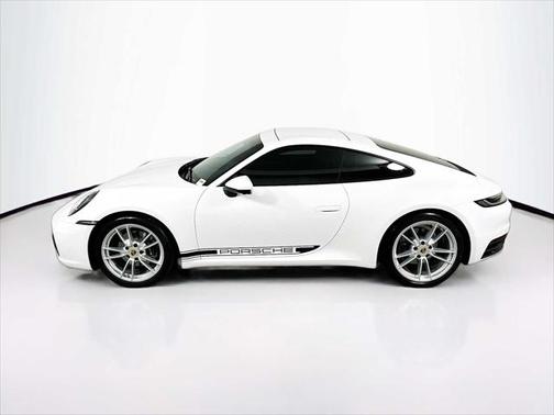 2021 Porsche 911 Carrera