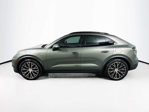 2025 Porsche Macan Electric