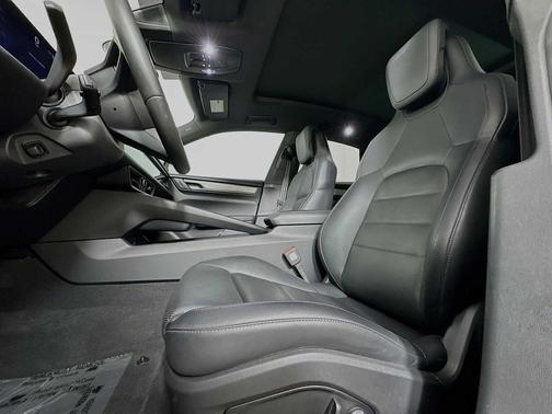 2024 Porsche Macan 4