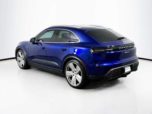 2024 Porsche Macan 4