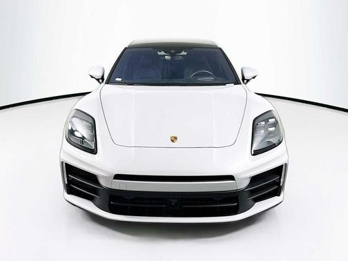 Ice Grey Metallic 2025 Porsche Panamera