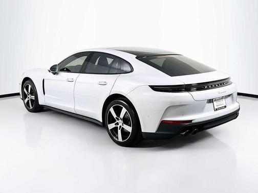 Ice Grey Metallic 2025 Porsche Panamera
