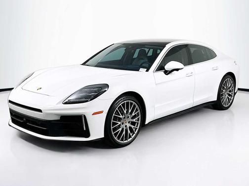 2024 Porsche Panamera 4