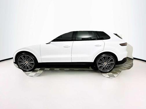 2023 Porsche Cayenne S
