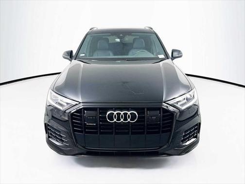 2022 Audi Q7 55 Premium Plus
